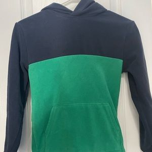 Boys hoodie green and navy blue so warm and cozy boy’s medium size 8